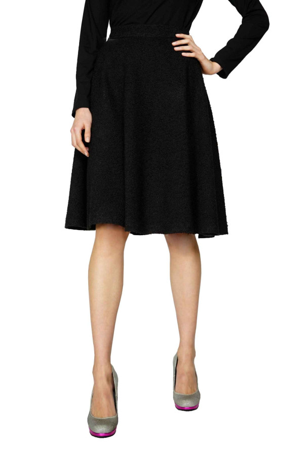 Black midi skirt with curls