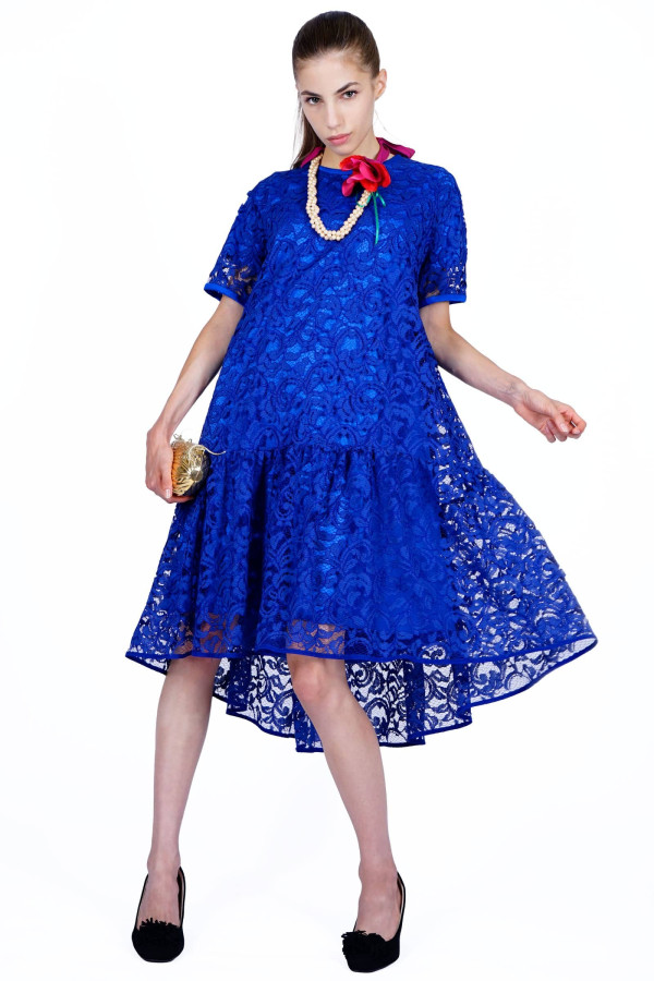 Loose blue lace dress